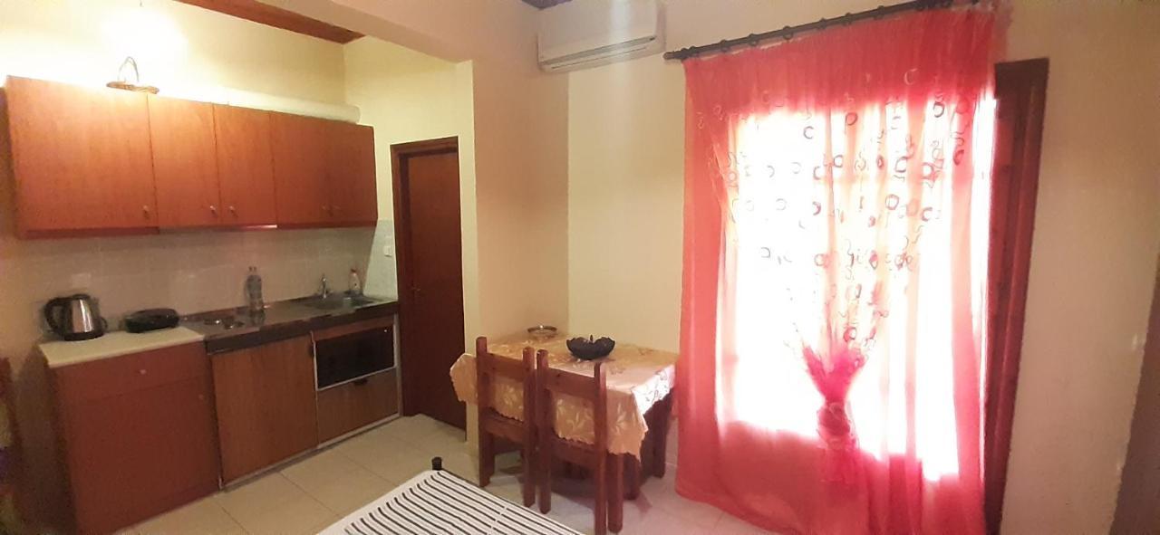 Appartamento Toulatos Pantelis Pouláta Esterno foto